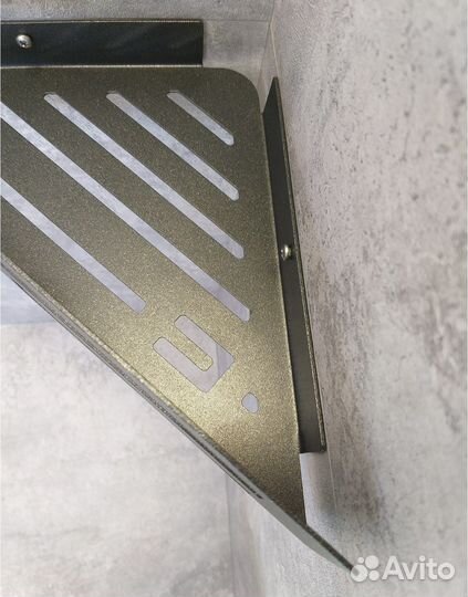 Угловая полка в ванную