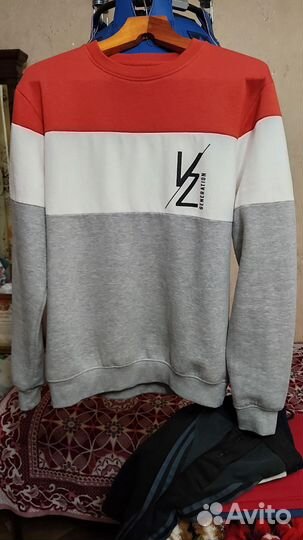 Толстовка V Z