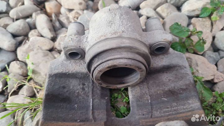 Суппорта VW Passat