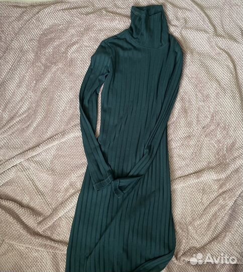 Платье женское в рубчик миди по фигуре