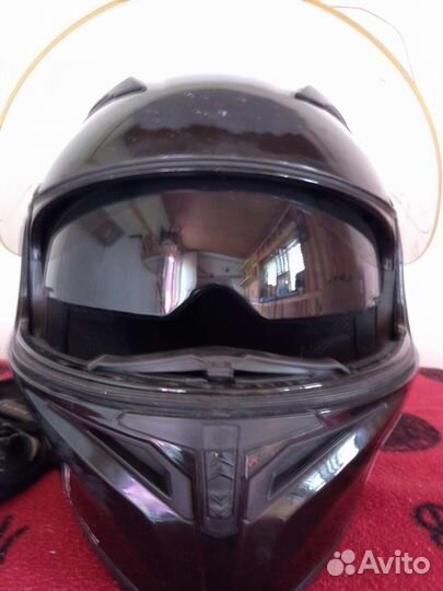 Продаю мотошлем и перчатки