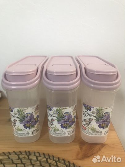 Контейнер для сыпучих продуктов