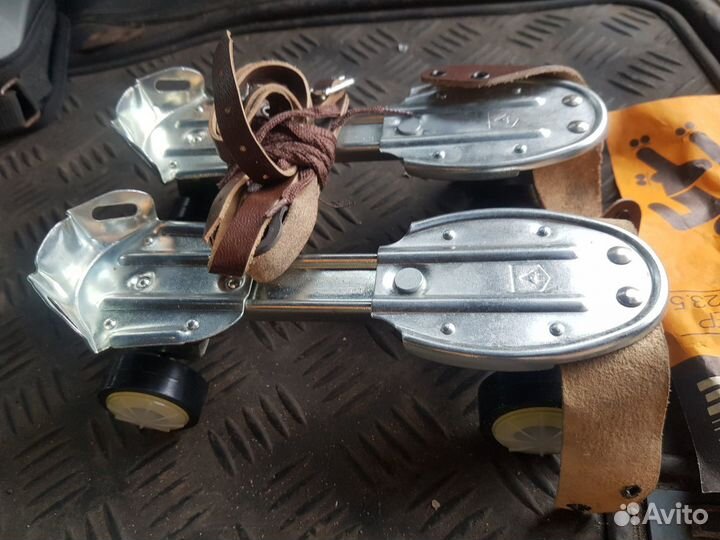 Роликовые коньки СССР новые