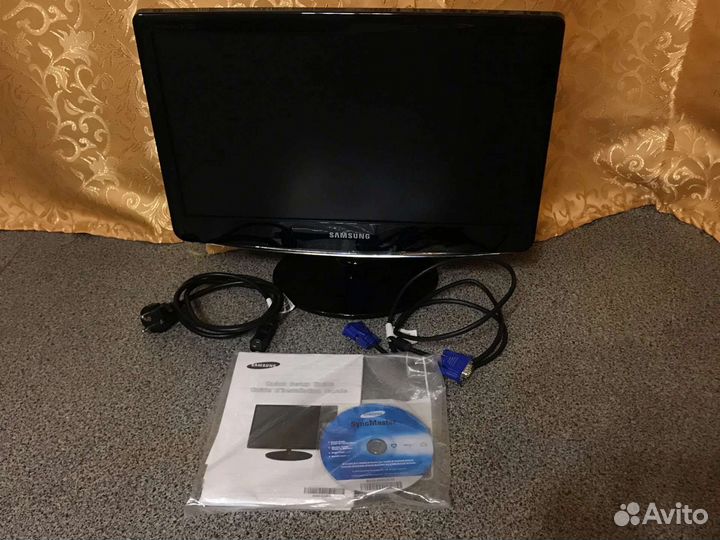 Samsung syncmaster B1930