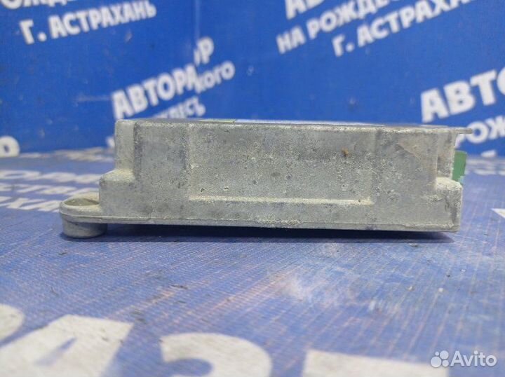 Блок управления airbag Bmw E60 седан M54B30 2003