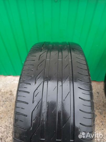 Bridgestone Turanza T001 225/60 R16
