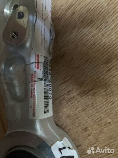 Рычаг нижный левый Lexus 470-570