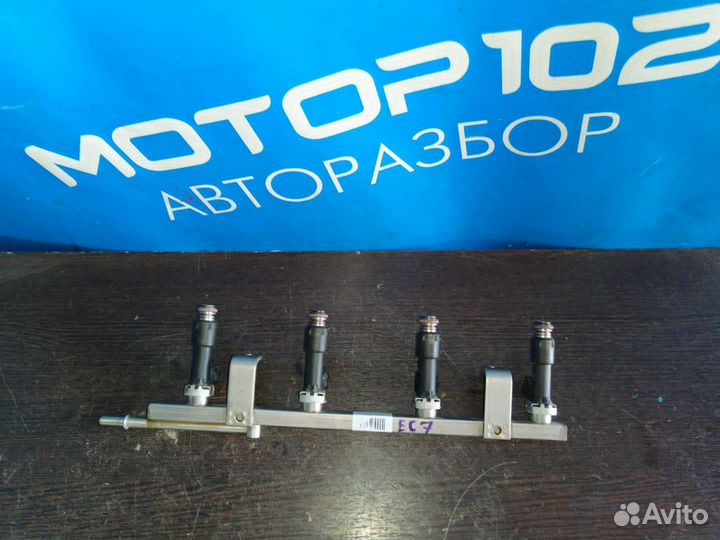 Топливная рампа с форсунками Geely Emgrand EC7