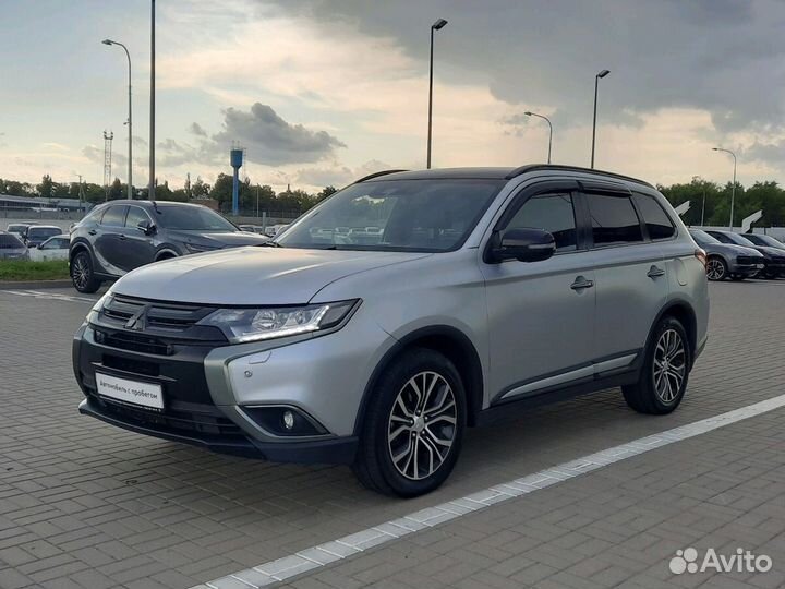 Mitsubishi Outlander 3.0 AT, 2018, 208 000 км