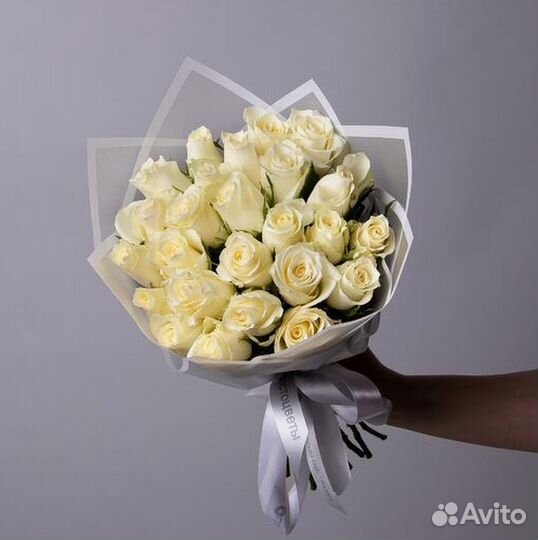 Розы с доставкой белые 21,25 шт