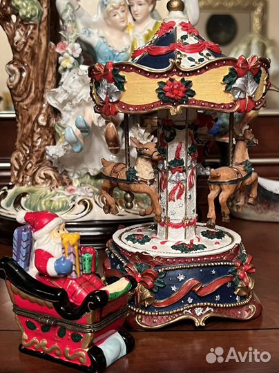 Музыкальная декоративная карусель