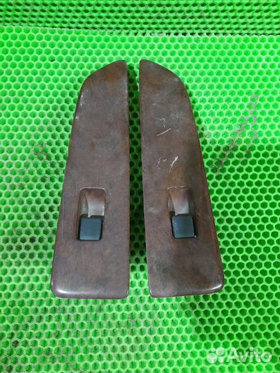 Кнопки стеклоподъемников задние Nissan Laurel C34