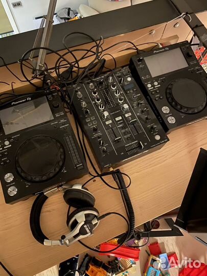 DJ проигрыватель Pioneer XDJ-700