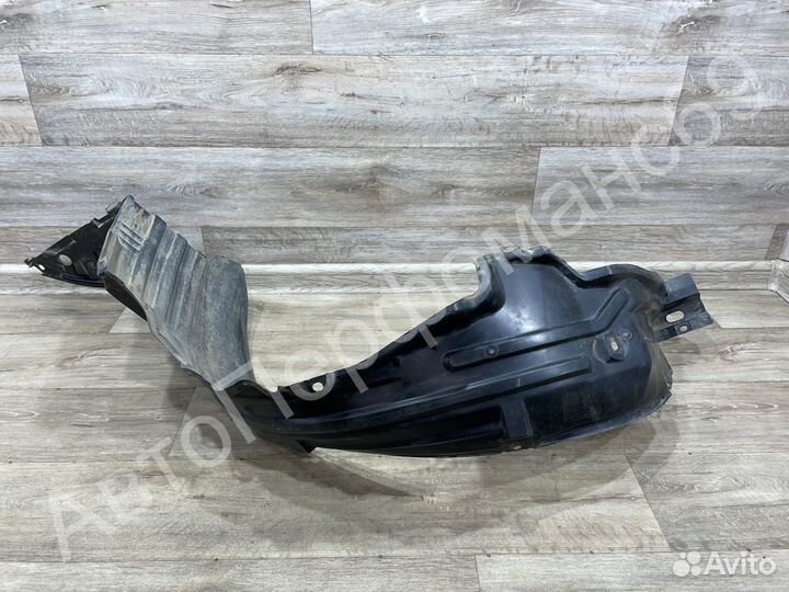 Подкрылок передний левый Nissan Almera Classic