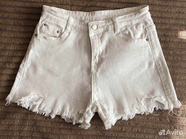 Женские джинсовые шорты