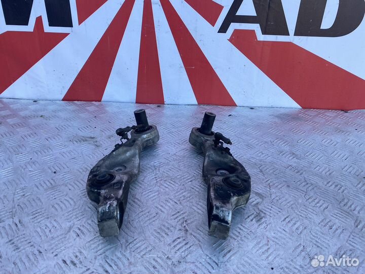 Рычаг передний верхний Lexus LS460