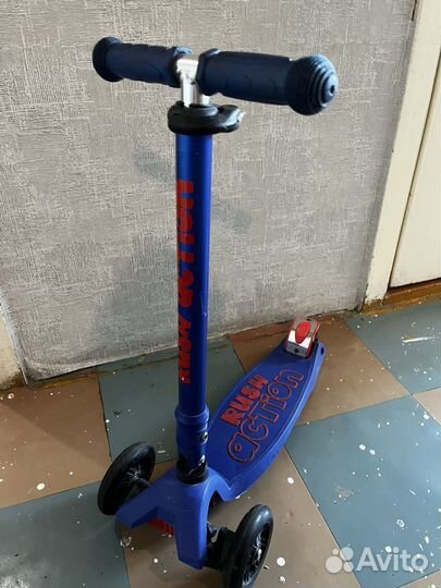 Самокат детский трехколесный