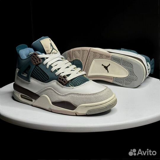 Кроссовки Nike Air Jordan 4