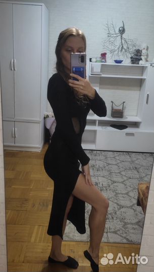 Черное Платье миди с разрезом