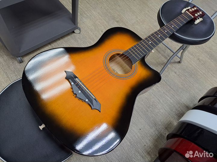 Гитара акустическая