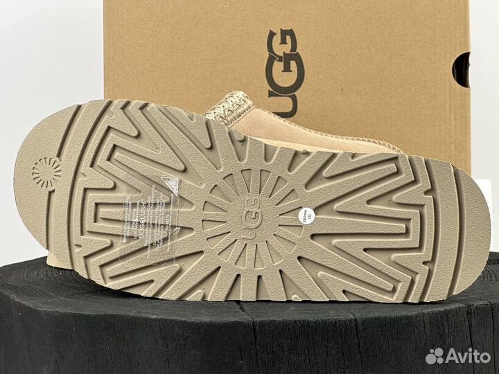 Сабо на платформе UGG Tazz Platform Sand