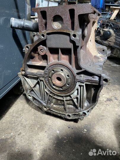 Блок цилиндров двигателя 1.6 K4M 16кл LADA Largus