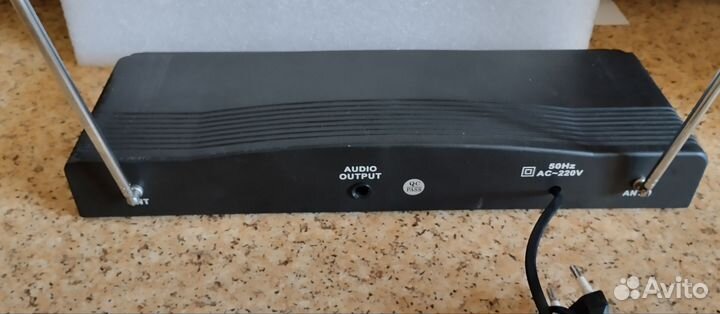 Радио микрофон