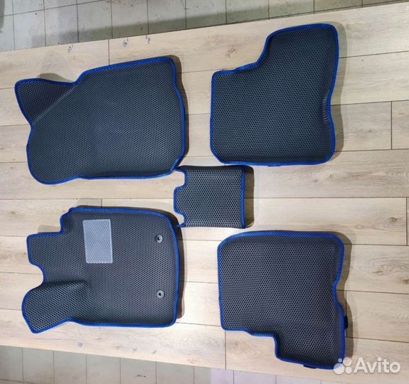 Эва автоковрики 3D с бортиками Holden