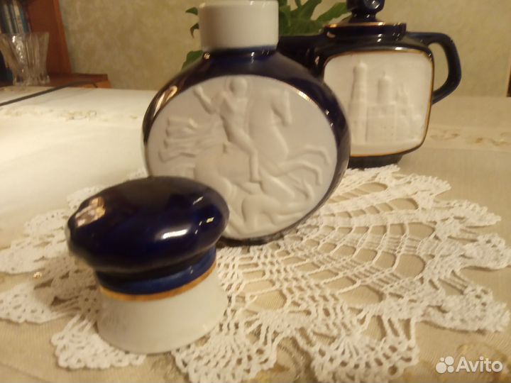 Чайник и молочник