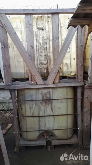 Еврокуб для воды на поддоне