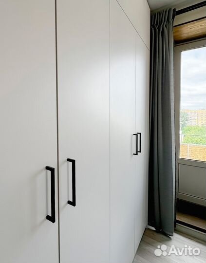 Распашной шкаф на заказ. Фабрика