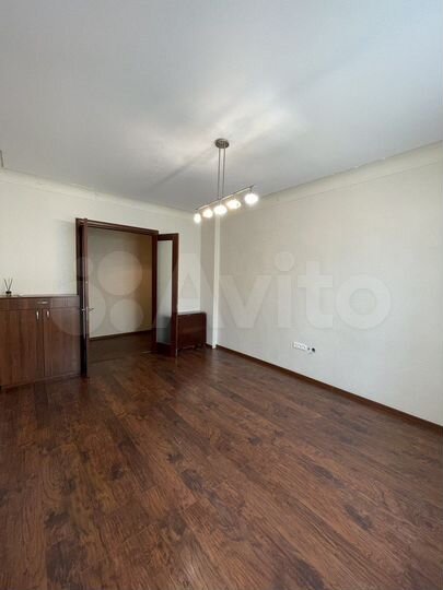 2-к. квартира, 60 м², 2/5 эт.