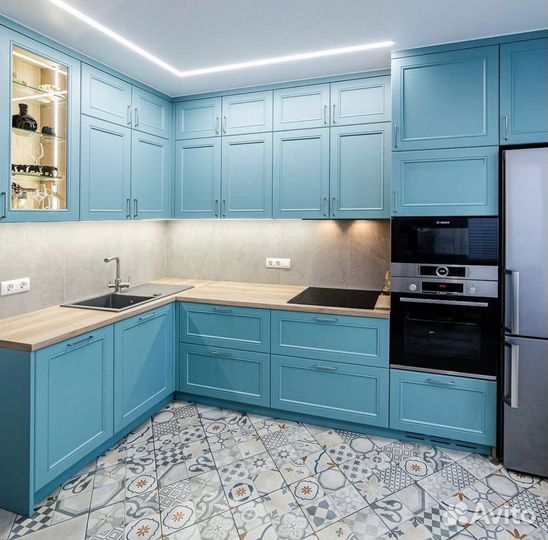 Кухня на заказ с островом