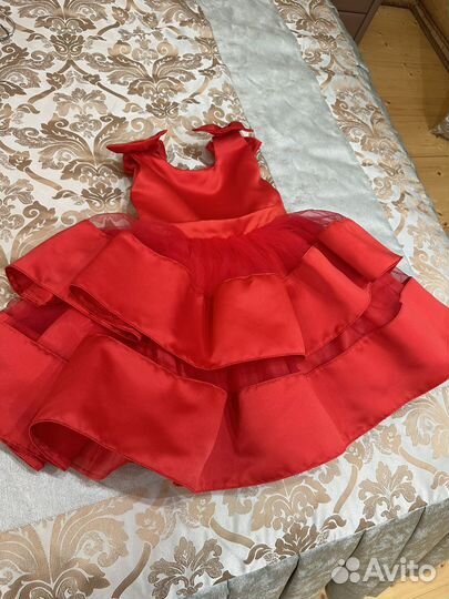 Платье нарядное