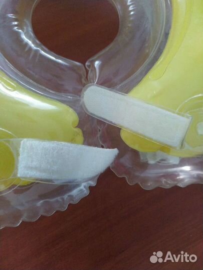 Круг на шею для купания