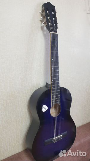 Акустическая гитара