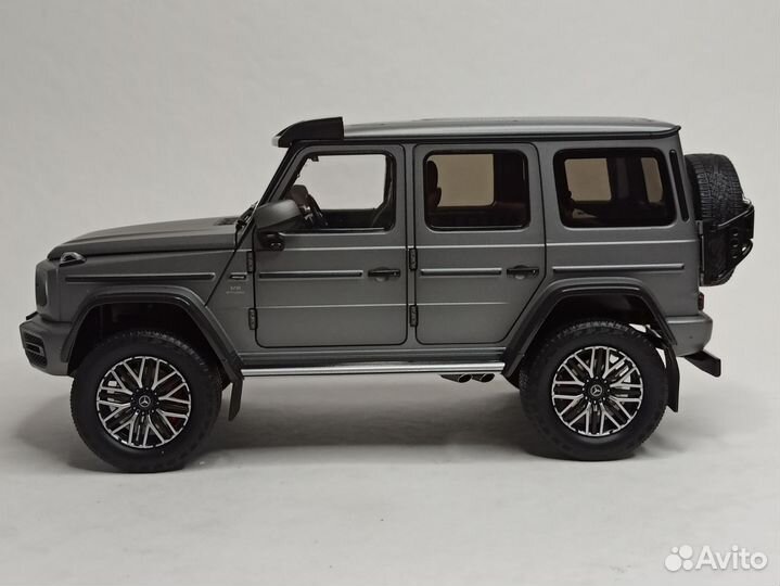 Mercedes G63 Amg 4x4 Platinum 1:18 NZG