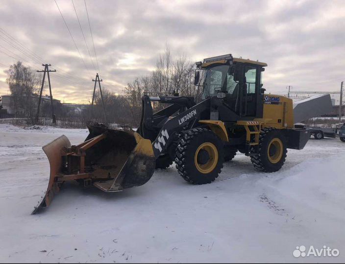 Фронтальный погрузчик