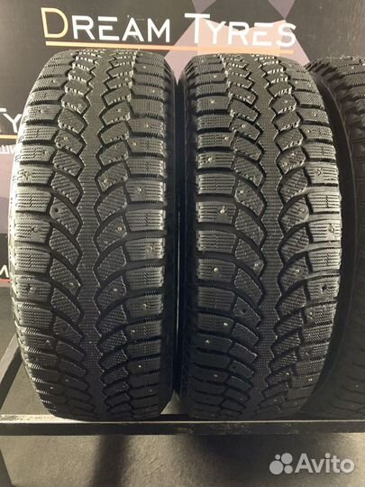 Bridgestone Blizzak Spike-01 235/65 R17