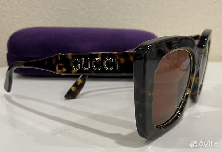 Солнцезащитные очки gucci