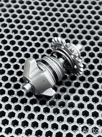 Механизм мощностного клапана Yamaha YZ 125