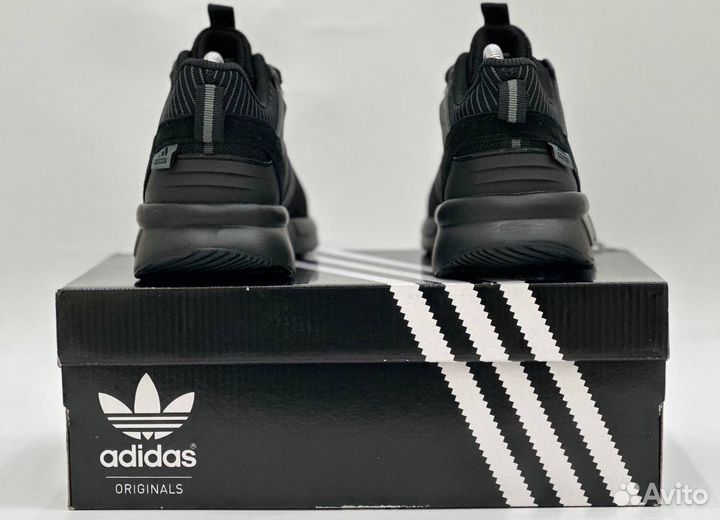 Кроссовки adidas