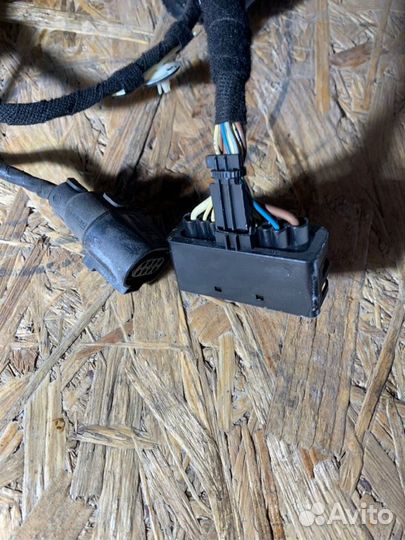 Проводка двери задняя левая Volkswagen Golf 1K BSE