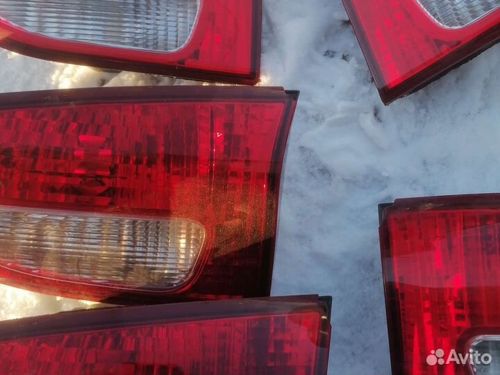 Фонарь задний правый левый Subaru Tribeca В9 2