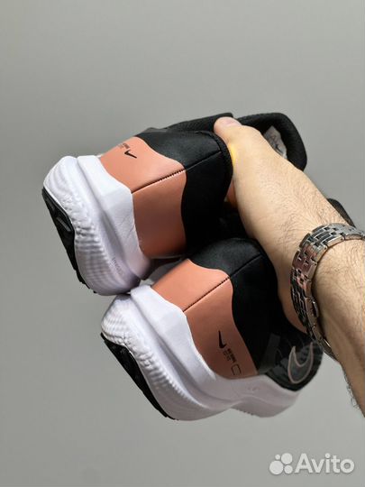 Кроссовки Nike Air Zoom Winflo 9