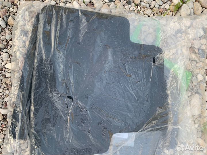 Комплект ковриков на Ford Explorer