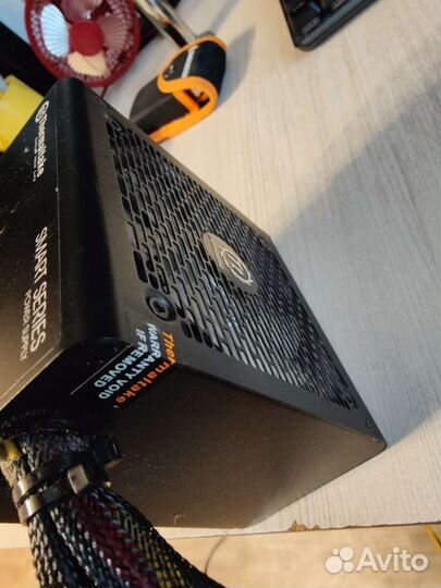 Блок питания Thermaltake smart RGB 700W