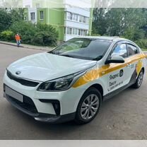 Kia Rio 1.6 AT, 2019, 160 000 км, с пробегом, цена 725 000 руб.