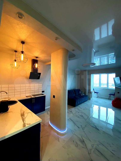 2-к. квартира, 56 м², 17/17 эт.