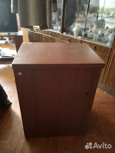 Машинка швейная чайка 143